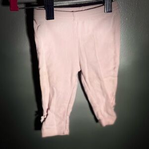 Pink leggings with bow on ankle